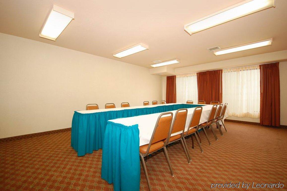 Comfort Suites טאוס עסק תמונה